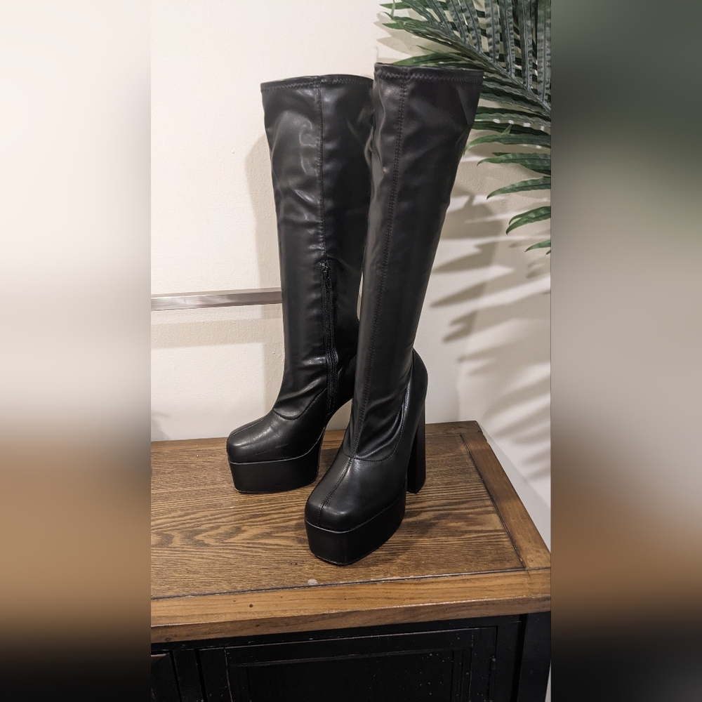 Boots for women